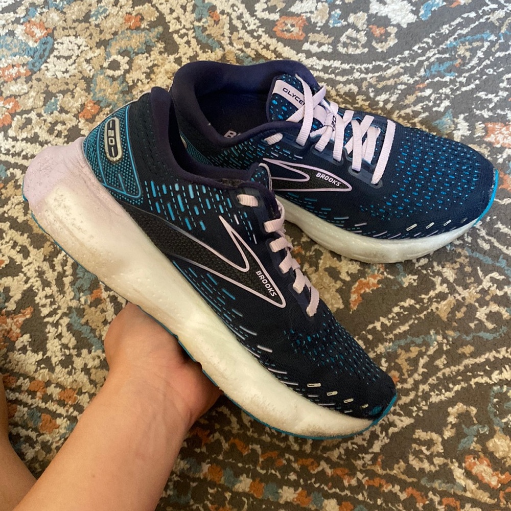 Brooks Glycerin GTS Running Shoes 💙💜size 8💜💙